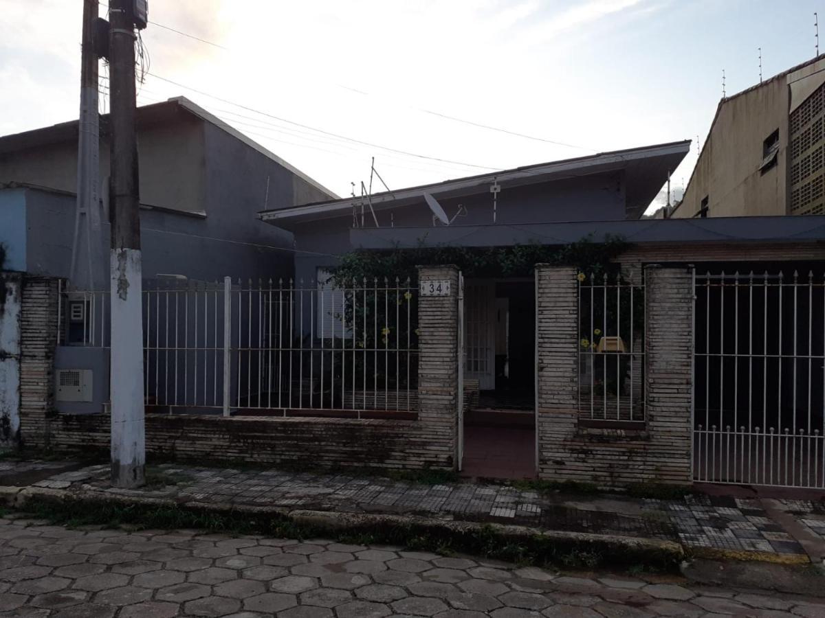 Casa Com Piscina, Confortavel E Otima Localizacao Itanhaém Kültér fotó